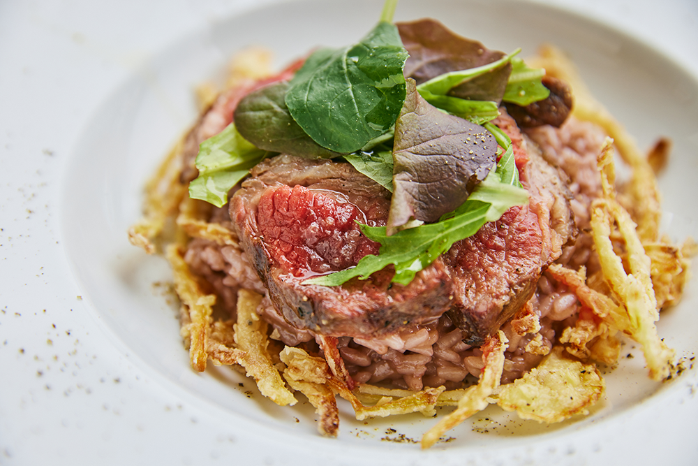 Grilled Beef & Red Wine Risotto with Cheese Sauce